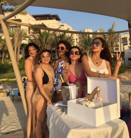 Malaika Arora Khan with Aditi Gowitrikar and others. Aditi Govitriker