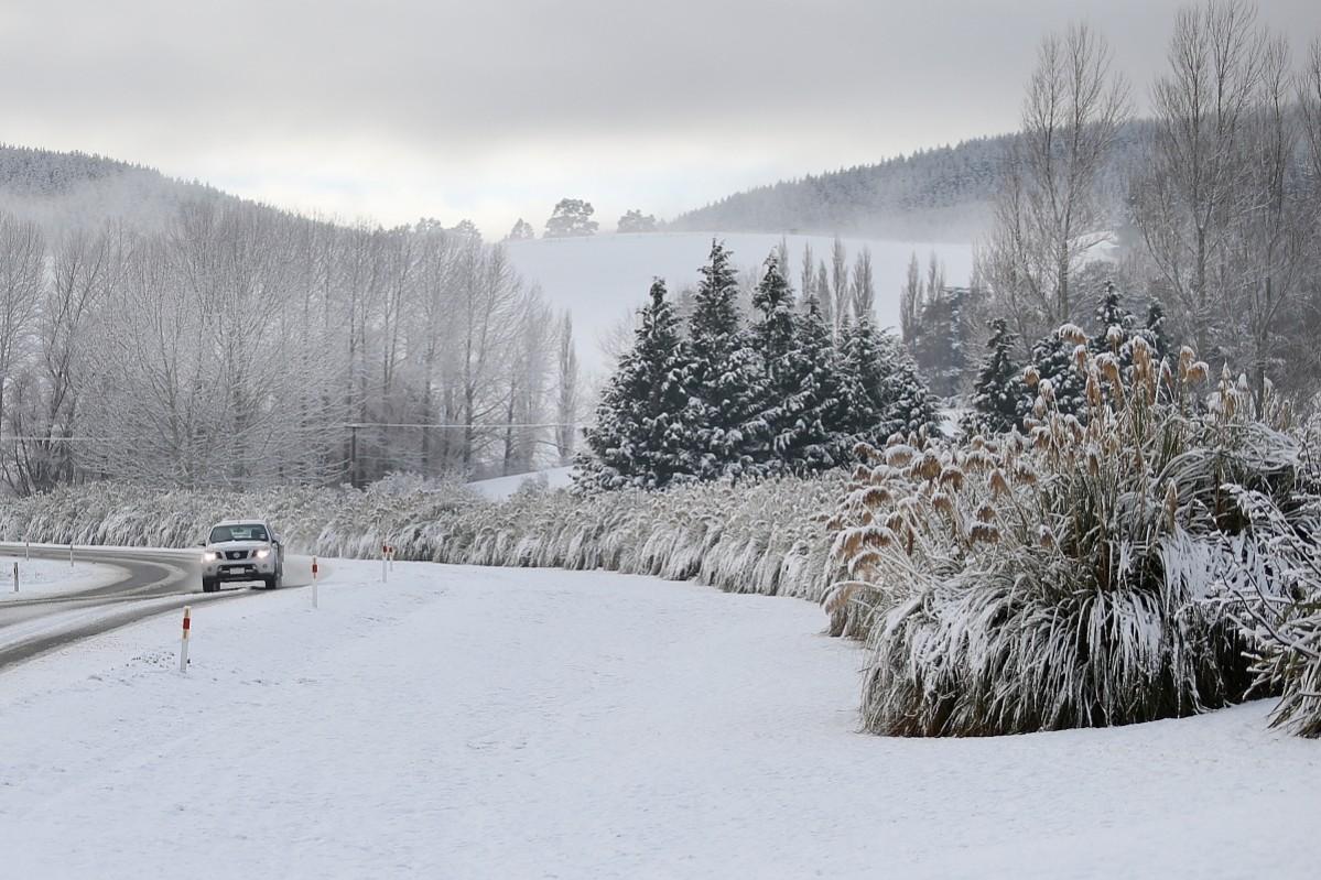 Snow settles in the township of Dipton on July 12, 2017 in Invercargill, New Zealand. New Zealand