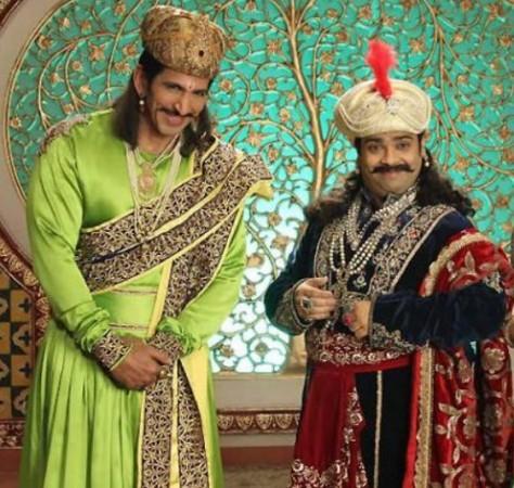 Vishal Kotian (left) and Kiku Sharda in Akbar Birbal Vishal Kotian (left) and Kiku Sharda