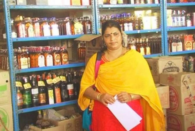 Shiny Rajeev appointed as the first woman employee at an outlet of Kerala beverage corporation Shiny Rajeev, Kerala beverage