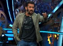 Salman Khan in Bigg Boss 11 Weekend Ka Vaar episode