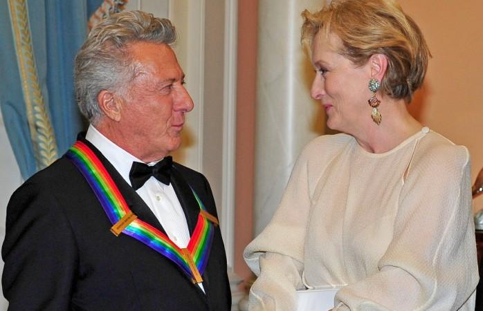 Dustin Hoffman talks with Meryl Streep (R), two of the seven recipients of the 2012 Kennedy Center Honors Dustin Hoffman, Meryl Streep