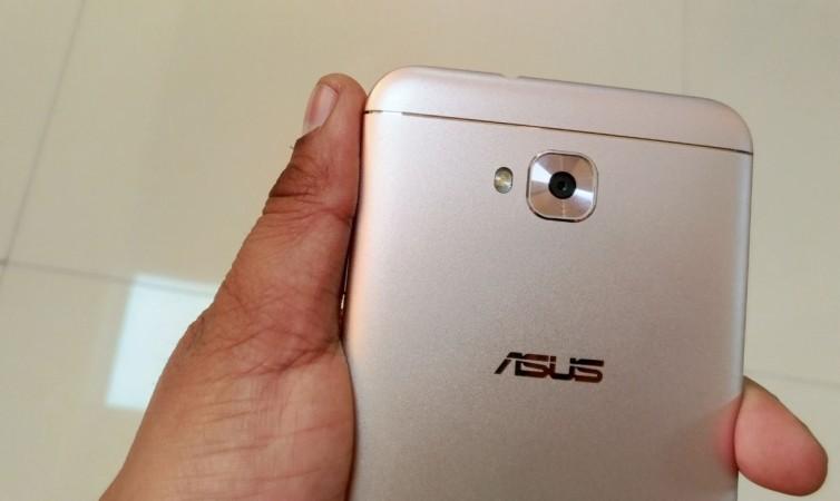 Asus Zenfone 4 Selfie DC comes with 16MP camera with PDAF, LED flash and more Asus, Zenfone 4 Selfie Dual Camera, review, price, specifications,availability