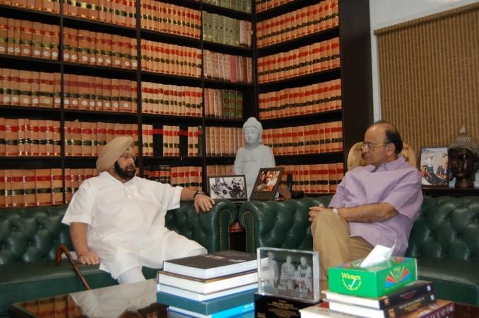 Punjab Chief Minister Captain Amarinder Singh calls on Union Finance Minister Arun Jaitley in New Delhi, in October 2017. Amarinder Singh Gill and Arun Jaitley