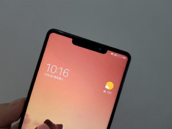 Alleged image of the Mi Mix 2s showing the iPhone X-like notch on top Xiaomi Mi Mix 2
