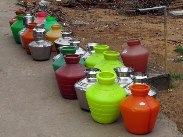 (Representational Image) filling water