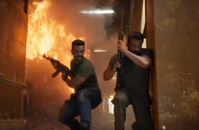 Angad Bedi and Salman Khan in Tiger Zinda Hai Angad Bedi and Salman Khan