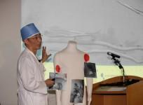 Worms inside North Korean defector