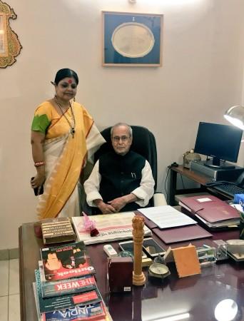Deepa Dasmunshi with Pranab Mukherjee. Deepa Dasmunshi
