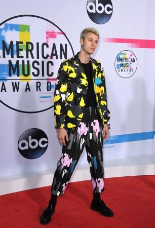 Machine Gun Kelly attends the 2017 American Music Awards at Microsoft Theater on November 19, 2017 in Los Angeles, California. kelly