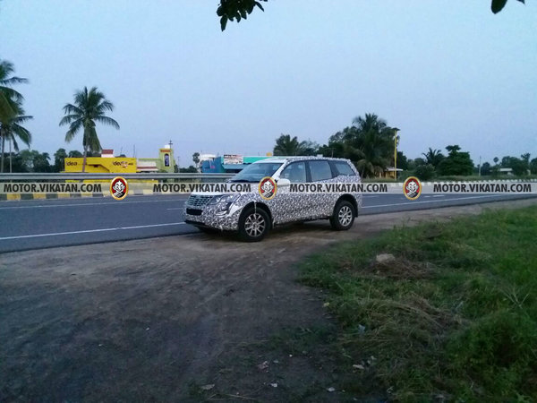 2018 Mahindra XUV500 2018 Mahindra XUV500