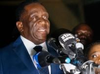 Zimbabwes new president Emmerson Mnangagwa cheered as he returns to country