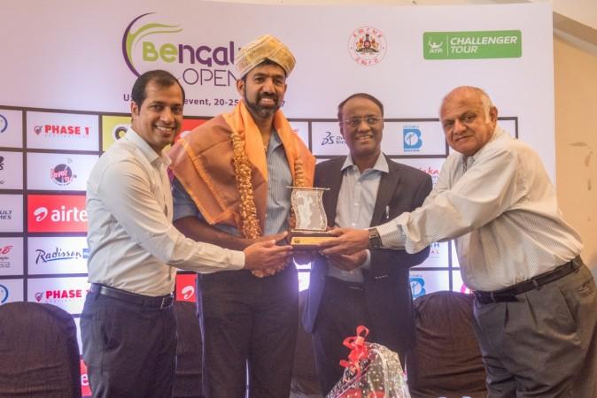 Bopanna (second from left) at the felicitation ceremony in Bengaluru on Friday Rohan Bopanna