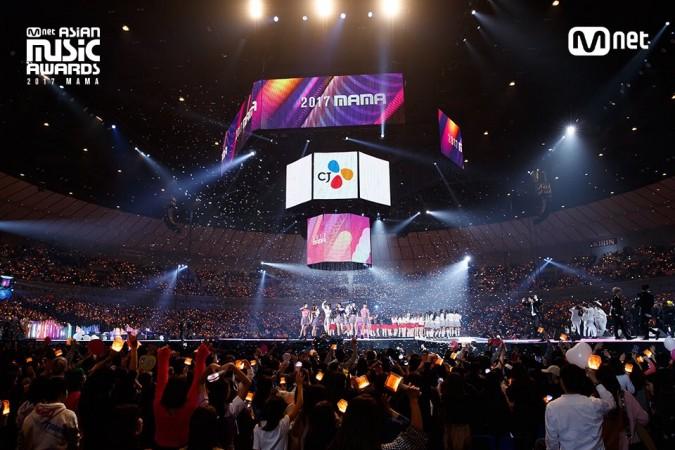 Mnet Asian Music Awards 17 Day 2 Highlights Watch The Performances Of Seventeen Twice Wanna One And Exo At Mama In Japan Ibtimes India