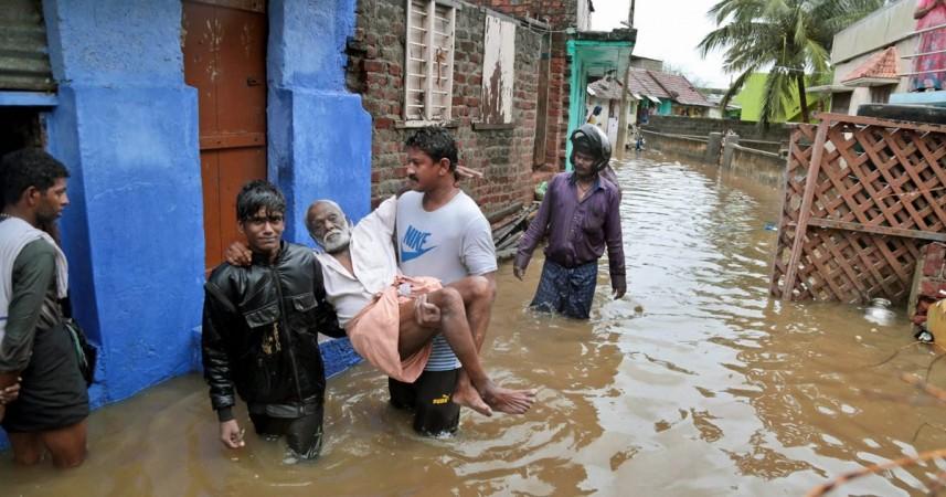 Rescue operations for fishermen on since 6:30 am on Friday; heavy rains to go on for next 12 hours, says IMD water11111