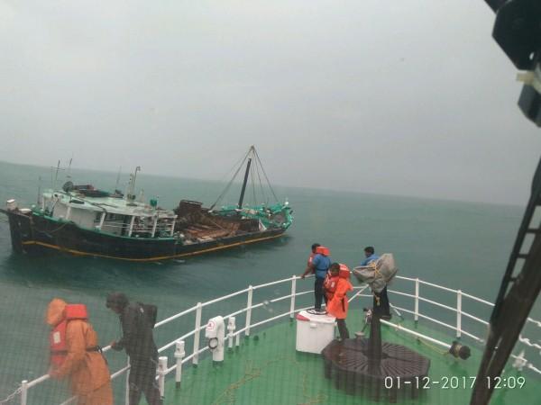 Indian Coast Guard along with the Navy and Air Force continue rescue operations after Cyclone Ockhi with 9 ships and 2 Dornier Aircraft off the Kerala and Tamil Nadu coasts. India coast guards 121111
