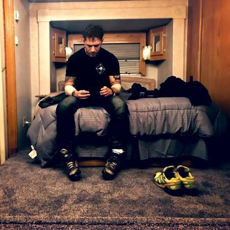 Venom movie behind-the-scenes photo Tom Hardy