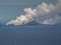 What do underwater volcanic eruptions sound like?