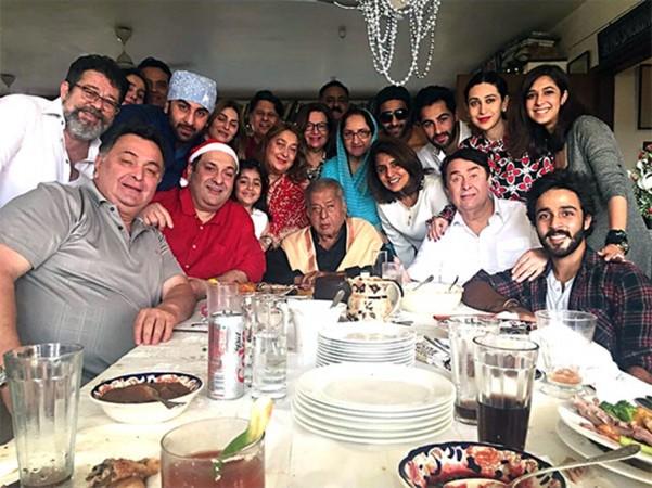 Shashi Kapoor's 2016 family picture. Shashi Kapoor's 2016 family picture