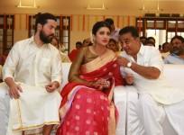 Michael Corsale with his rumoured girlfriend Shruti Haasan and her father Kamal Haasan