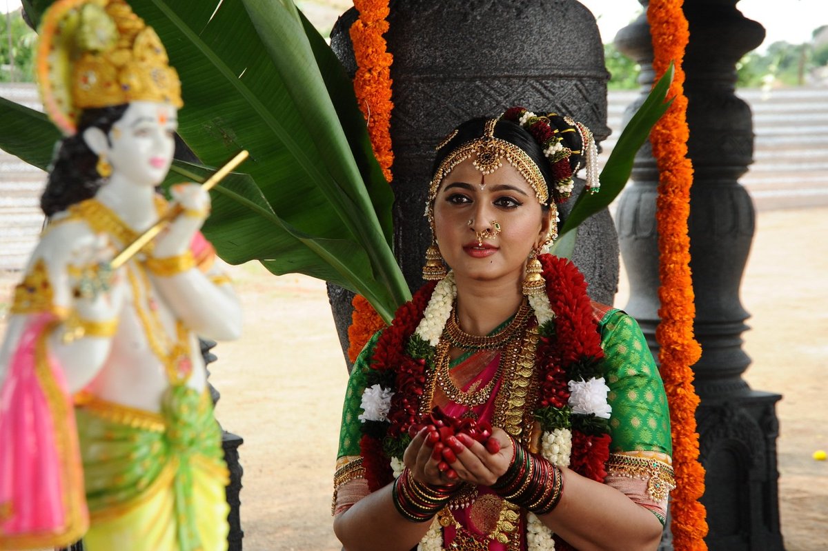 Baahubali Actress Anushka Shetty S Latest Photo Hints At Her Impending Wedding Ibtimes India