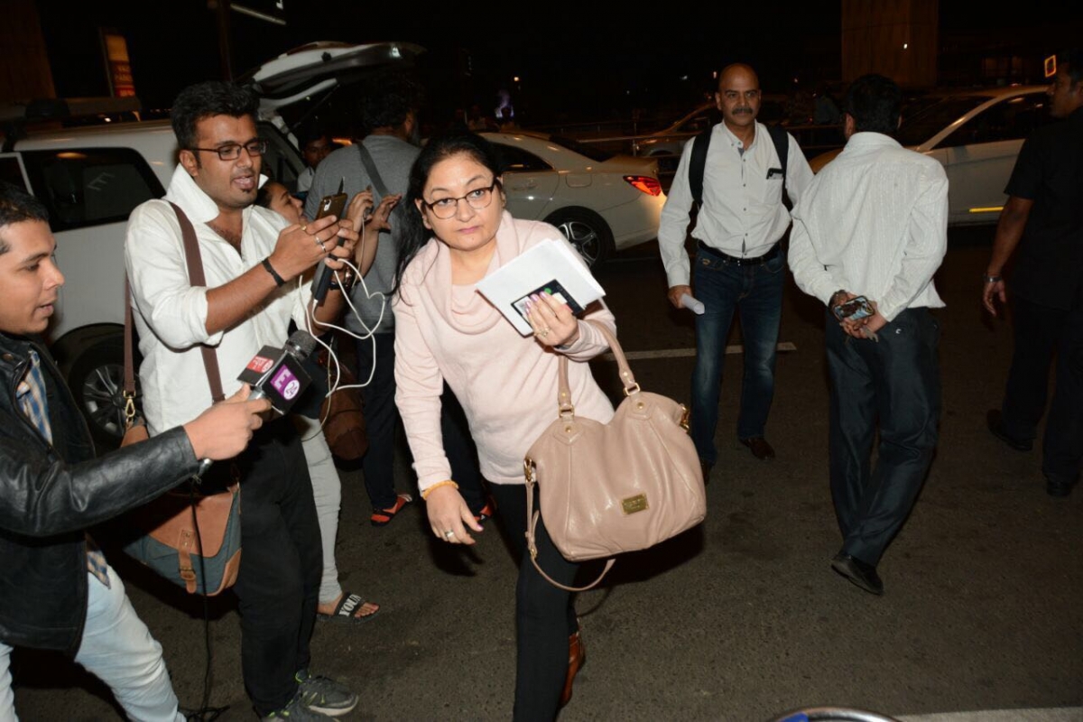Anushka Sharma and family at the airport