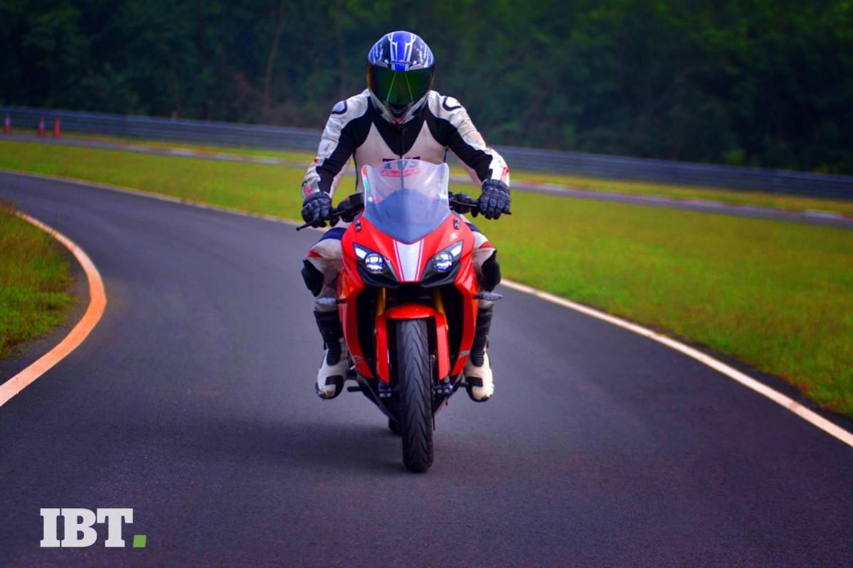 810mm seat height should keep most riders in comfortable position TVS Apache RR 310