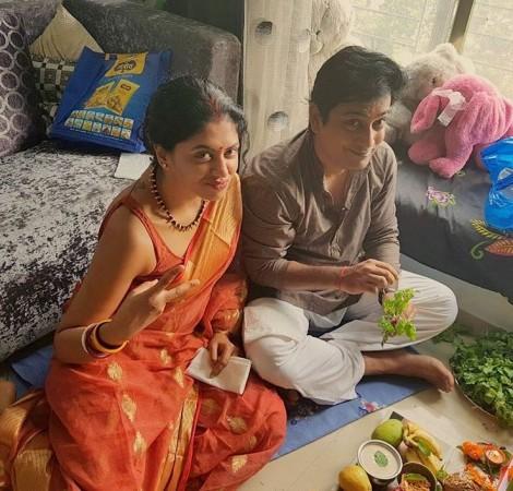 Kavita Kaushik and Ronnit Biswas Kavita Kaushik and Ronnit Biswas