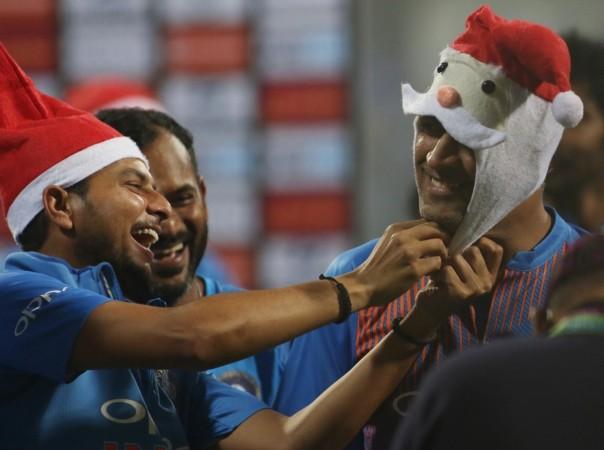 MS Dhoni Kuldeep Yadav