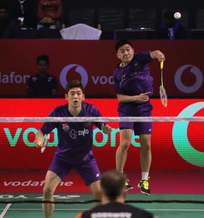Lee Yong Dae (L) and Tan Boon Heong Lee Yong Dae and Tan Boon Heong