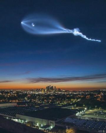 SpaceX, Falcon 9, rocket launch, UFO,