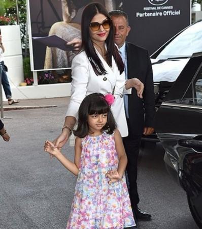 Aishwarya Rai Bachchan with daughter Aaradhya Aishwarya Rai Bachchan