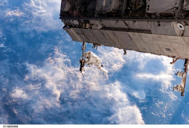 Astronomers, ISS, space, Space fever, health,