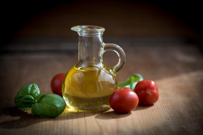 tomato, olive oil, antioxidants,