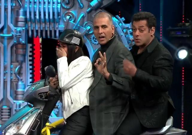 Dhinchak Pooja, Akshay Kumar and Salman Khan Akshay Kumar, Salman Khan