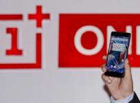 INDIA-ECONOMY-TELECOMS
