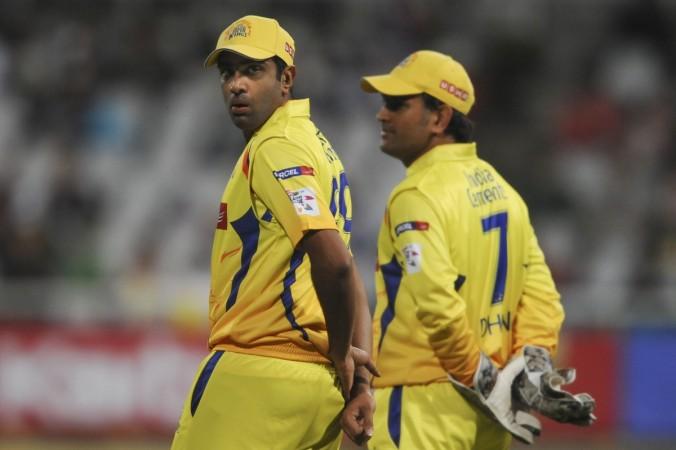 File photo of R Ashwin (L) and MS Dhoni. R Ashwin