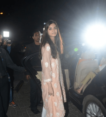 Diana Penty spotted with boyfriend Diana penty