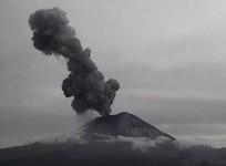 Mexicos Popocatépetl volcano erupts