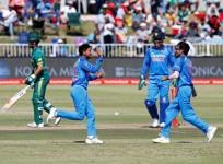 Kuldeep Yadav MS Dhoni Yuzvendra Chahl