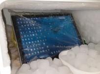 Surface Pro 4 in freezer