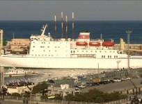 North Korean leaders sister sends off art troupe on ferry to South Korea