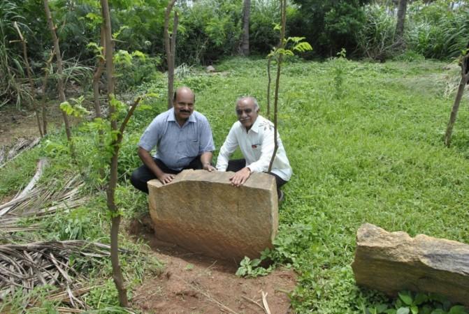BMTC bus driver Dhanpal M discovers ancient inscriptions in Yelahanka region BMTC bus driver Dhanpal M discovers ancient inscriptions in Yelahanka region
