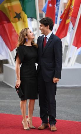 Justin Trudeau and the wife of Sophie Gregoire arrive for a concert Justin Trudeau and wife Sophie