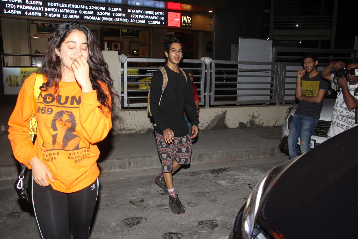 Ishaan Khattar, Janhvi Kapoor on a movie date Ishaan Khattar, Janhvi Kapoor on a movie date