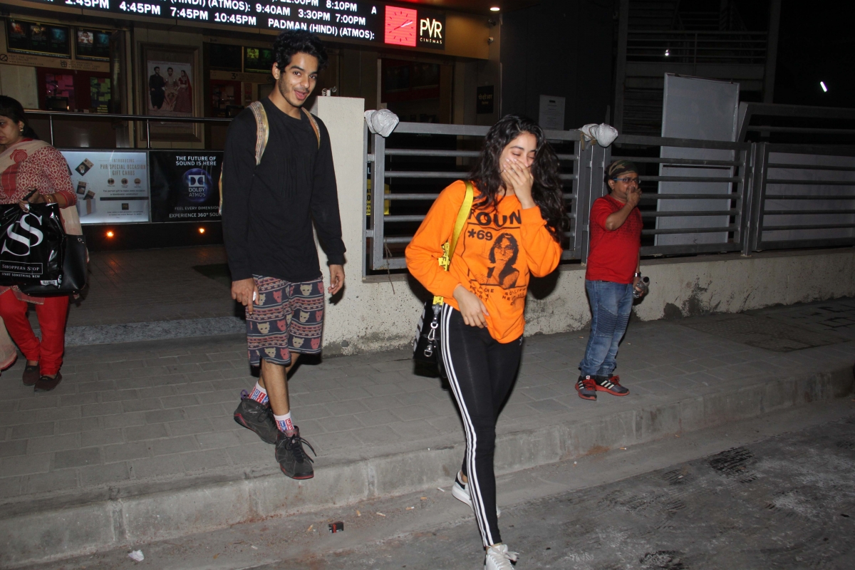 Dhadak co-stars Janhvi Kapoor-Ishaan Khattar can't stop 