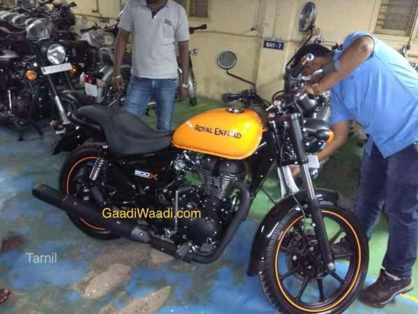 Royal Enfield Thunderbird 500X will come with all black theme. Royal Enfield Thunderbird 500X