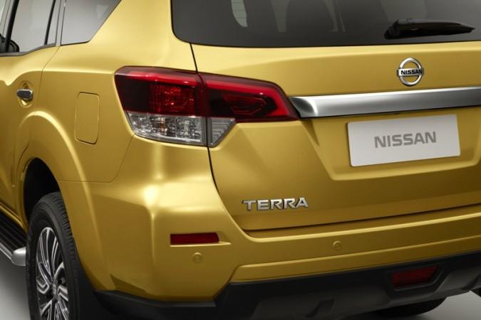 Nissan Terra comes with a typical boxy design. Nissan Terra