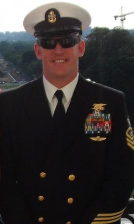 Navy SEAL who killed Osama bin was asked to leave flight for drunkenness Navy SEAL who killed Osama bin was asked to leave flight for drunkenness