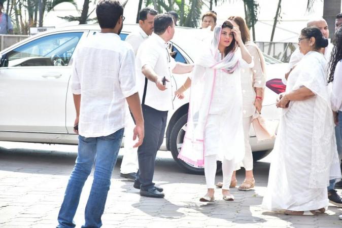 Jacqueline Fernandez arrives at Sridevi's condolences meet at the Celebration Sports Club in Mumbai Jacqueline fernandez